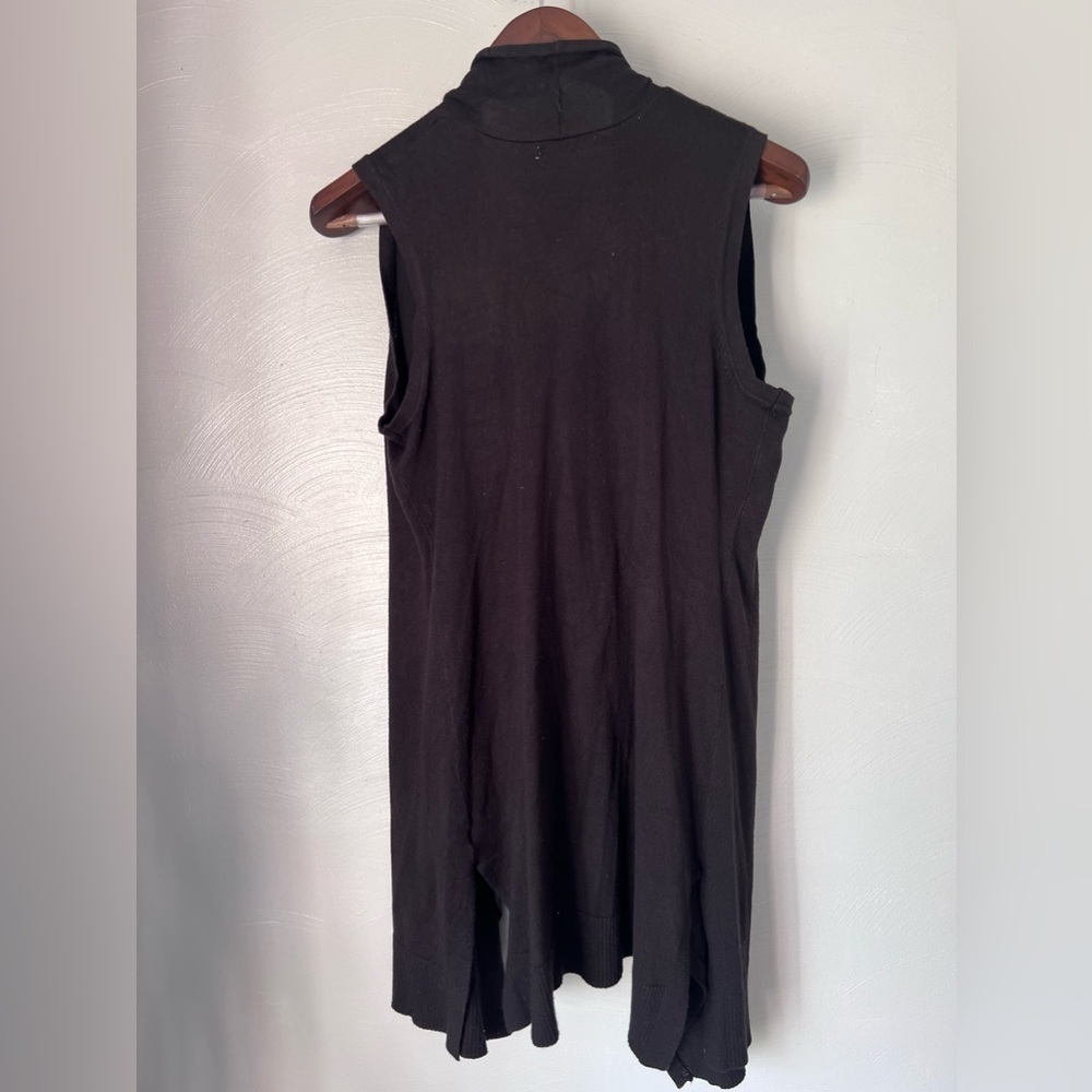 Maurice’s Women’s Size M Open Front Sweater Vest - Picture 4 of 4